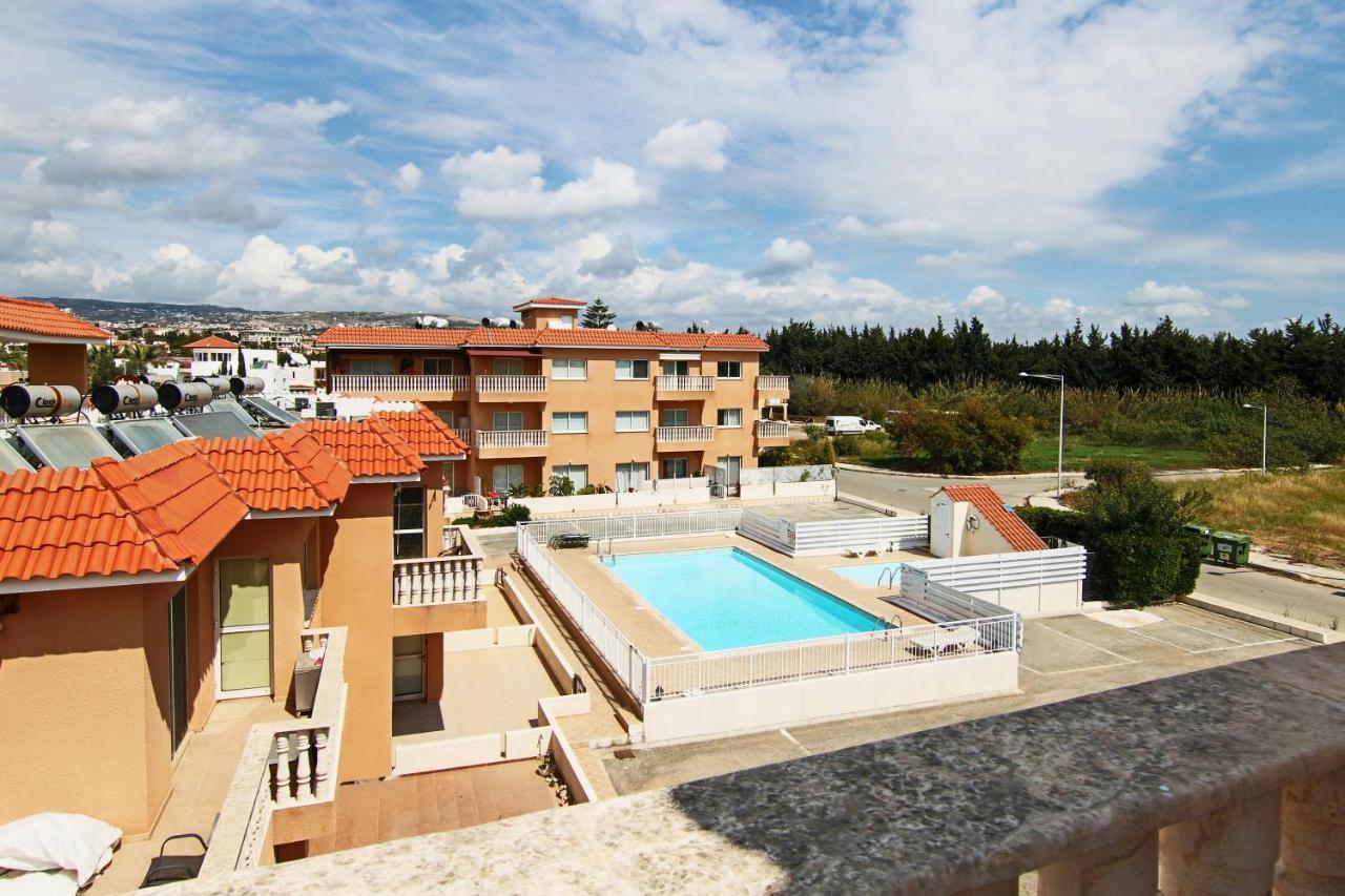 Phaedrus Living Cityview Luxury Flat Walnut Grove Paphos Exterior photo