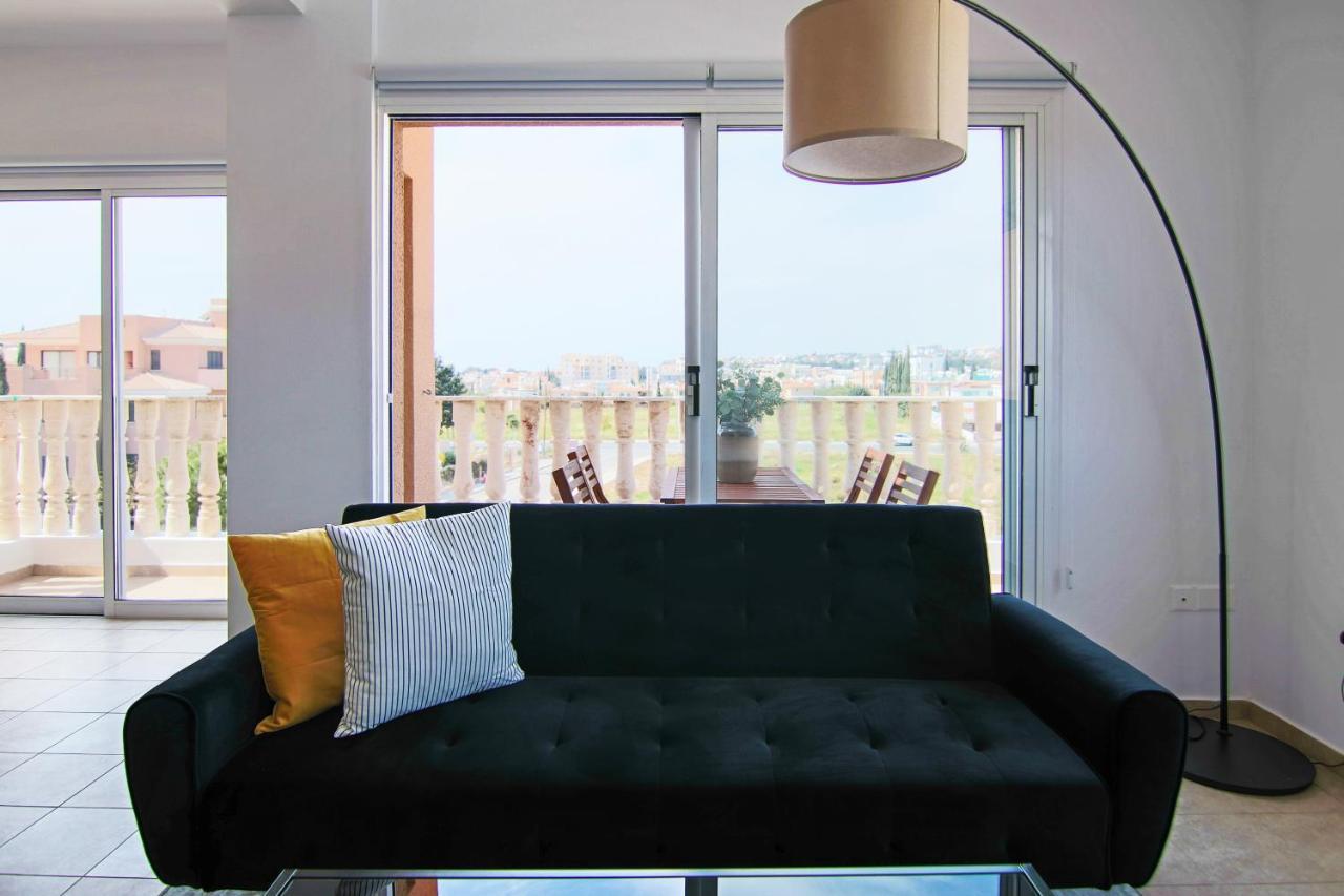 Phaedrus Living Cityview Luxury Flat Walnut Grove Paphos Exterior photo